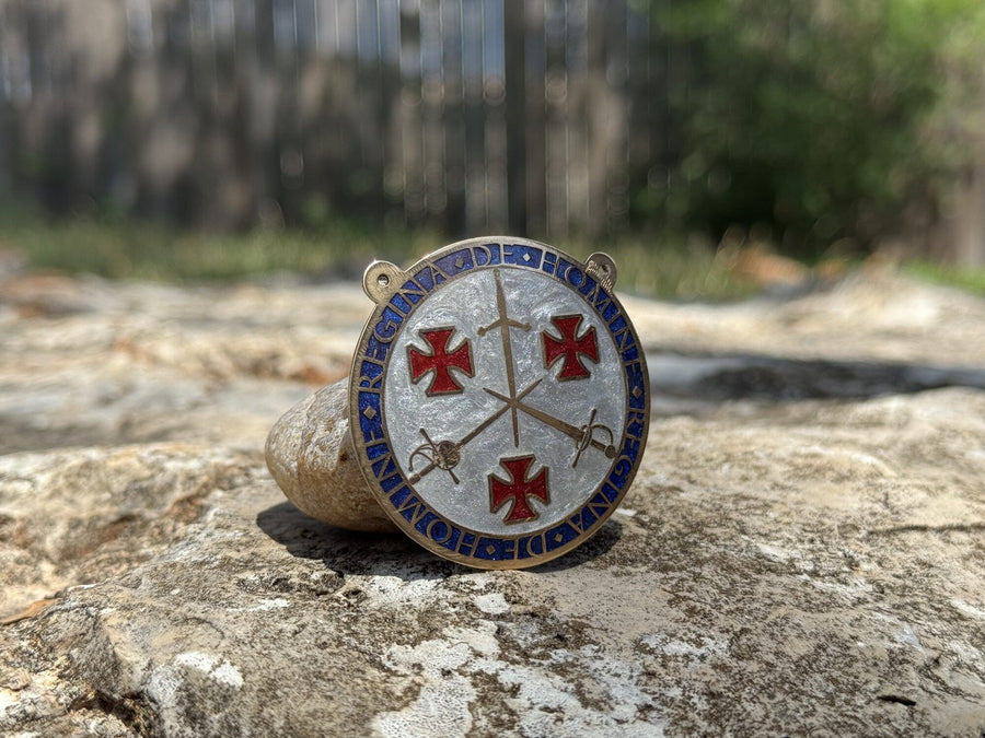 Order of Defense medallion with crosses